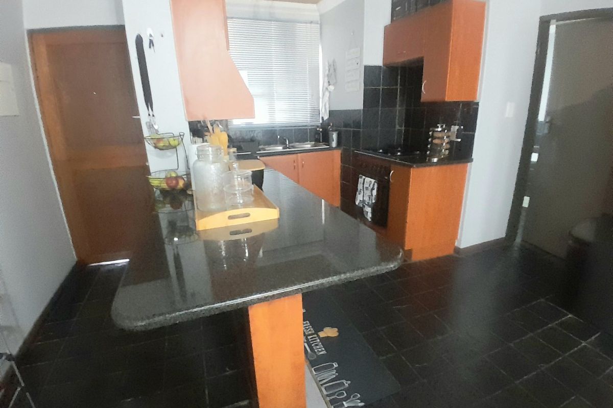 One bed One bath  ground-floor investment apartment for sale in Erand Court,Vodaworld precinct - Photo 5