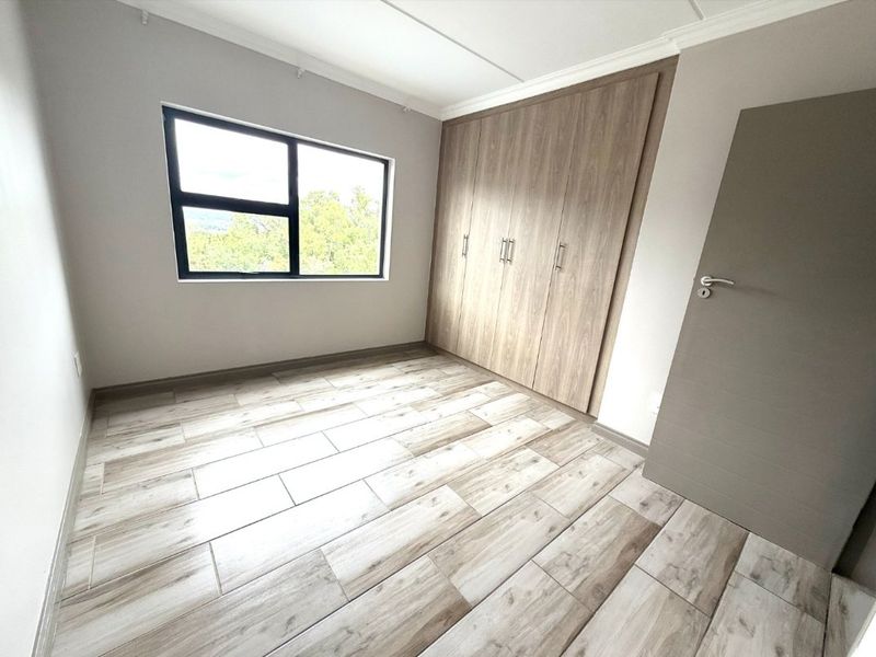 2 Bedroom 2 Bathroom For Rent - Photo 9