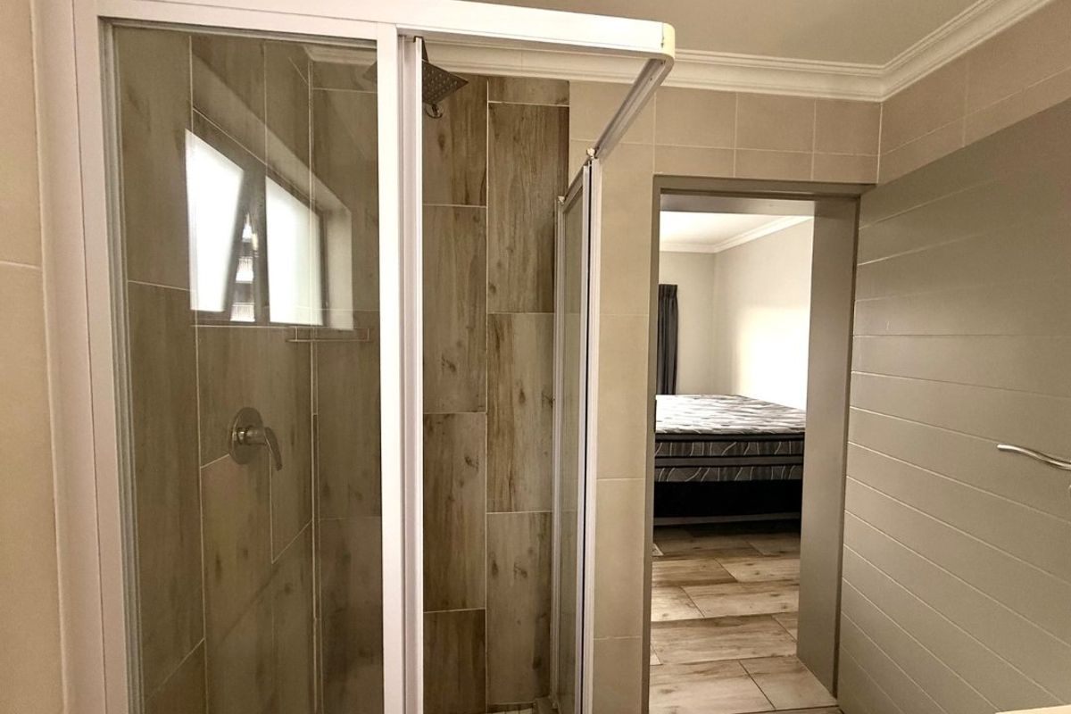 2 Bedroom 2 Bathroom For Rent - Photo 5