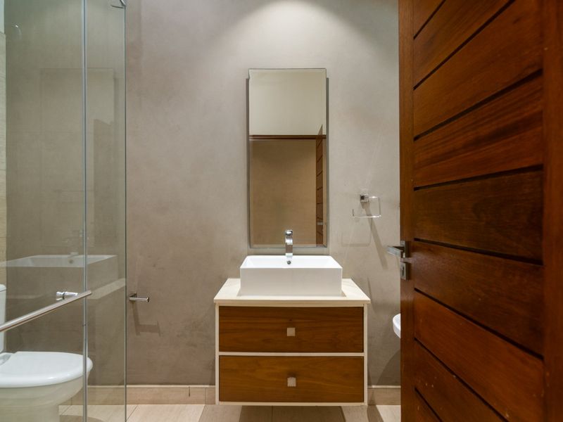 Tranquil Living with Contemporary Flair - Photo 9