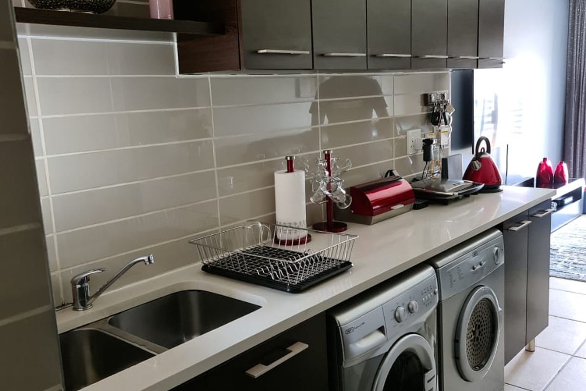 2 Bedroom 2 Bathroom  - Photo 3