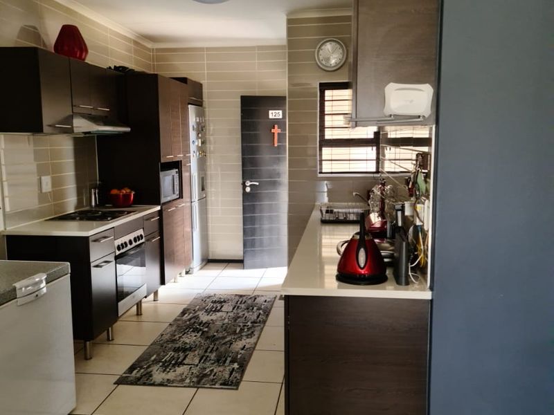 2 Bedroom 2 Bathroom  - Photo 6