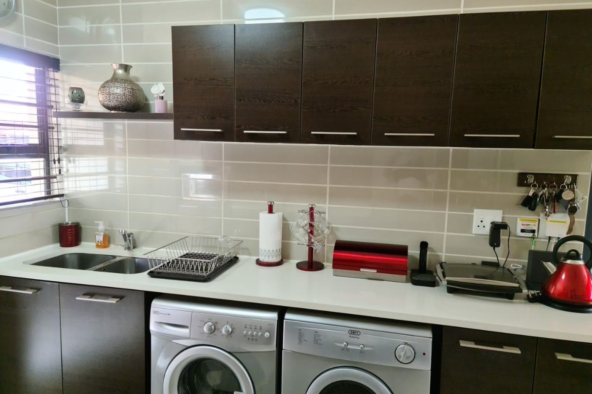 2 Bedroom 2 Bathroom  - Photo 2