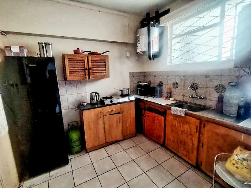2 bedroom apartment /flat for sale - Photo 7