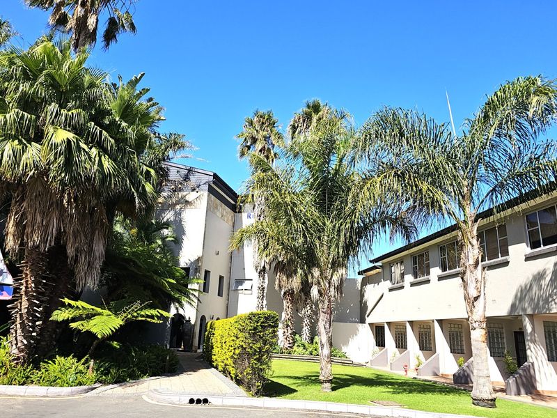 PRIME HOSPITALITY INVESTMENT. FULLY OPERATIONAL RIVERSIDE & COASTAL HOTEL - Photo 9