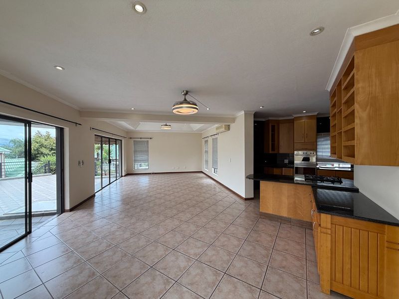 Exclusive Caribbean Beach Club Estate Home with Dam Views - Photo 2