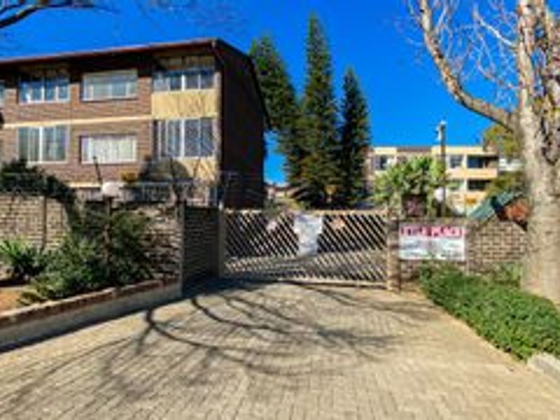 1 bedroom apartment in nice complex - Photo 10