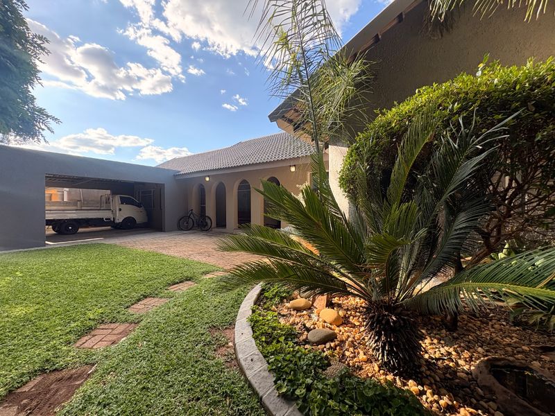 Stunning & Modern 3-Bedroom Family Home in Sought - After Extension 4  - Photo 9