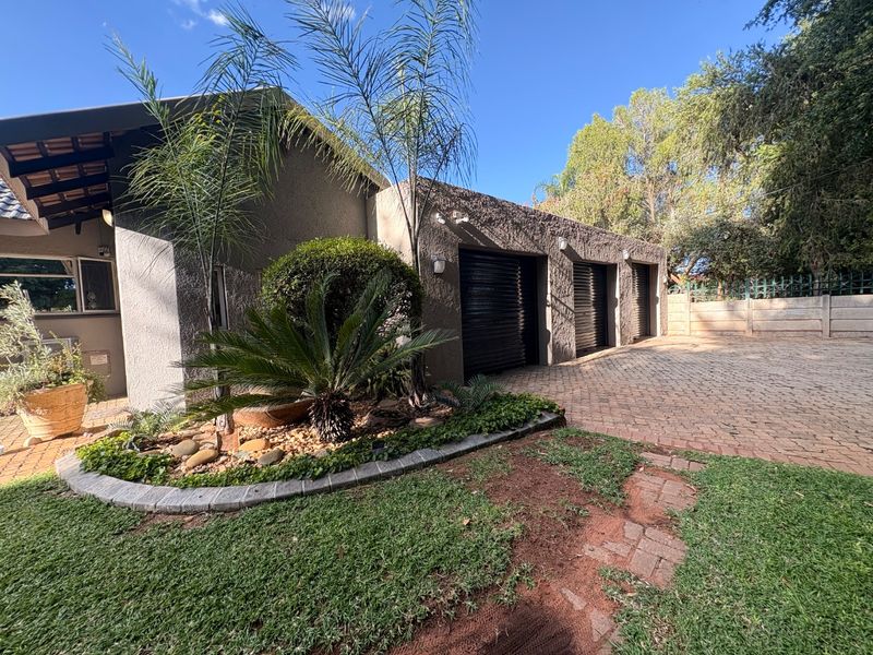 Stunning & Modern 3-Bedroom Family Home in Sought - After Extension 4  - Photo 8