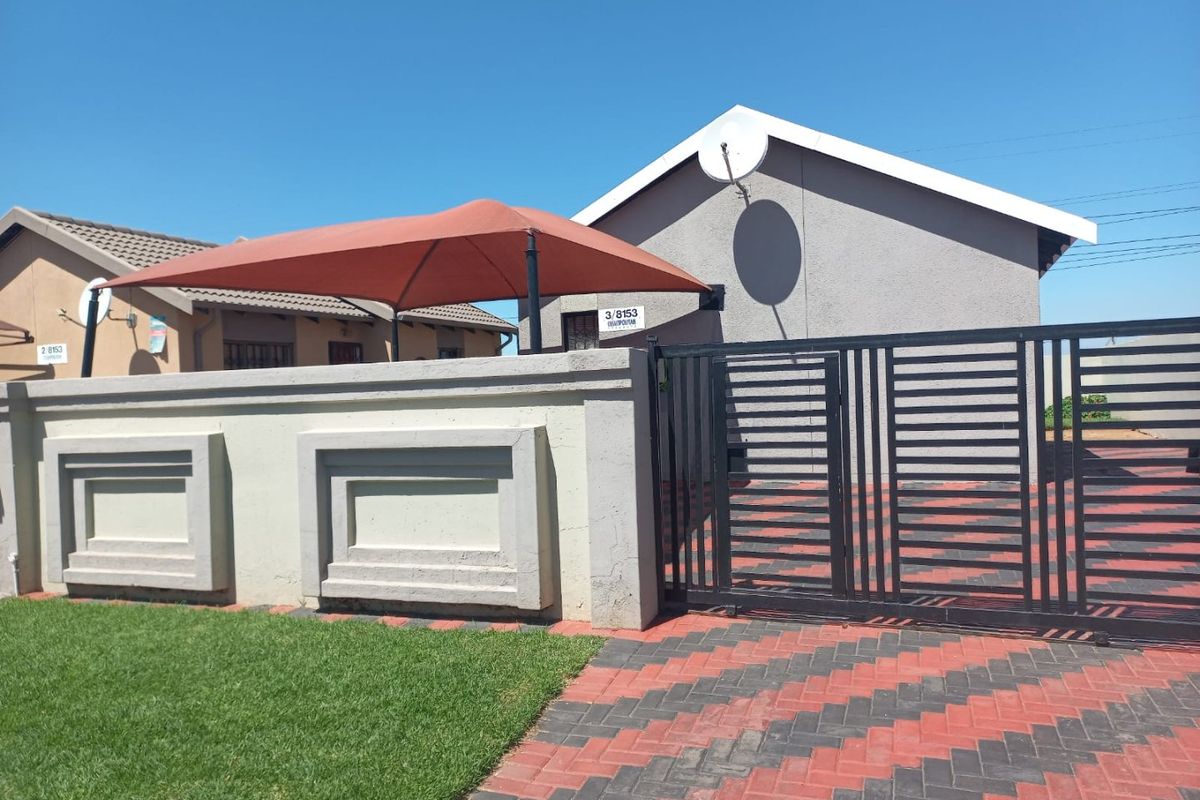 Stunning 2 Bedroom House for sale in Windmill Park - Photo 3