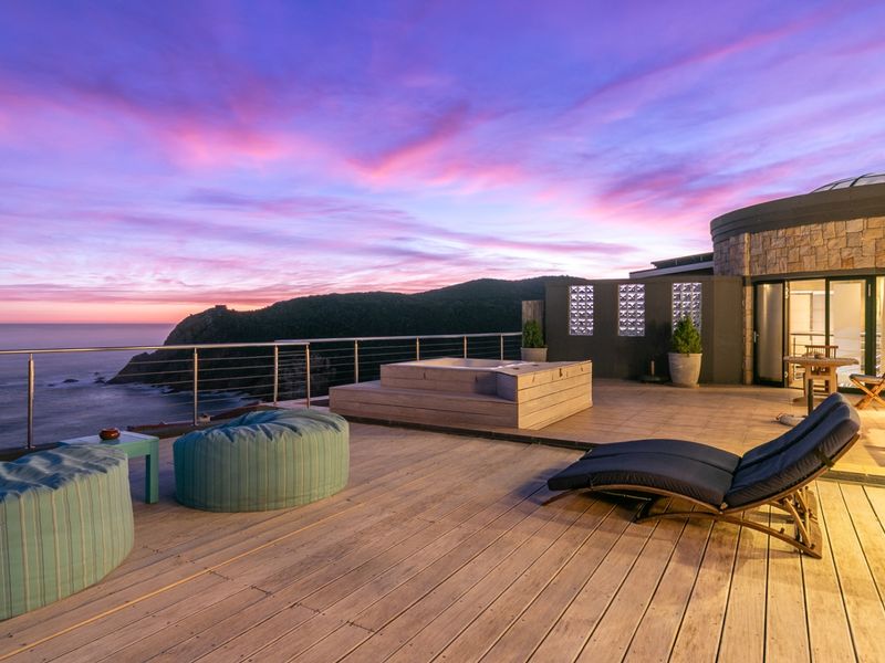 Graceful Guest Lodge on The Heads - Photo 1
