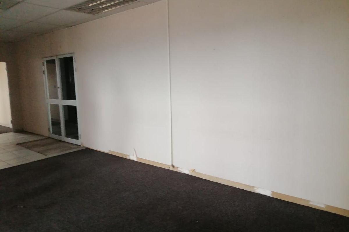 1000 SQUARE METERS COMMERCIAL BUSINESS PROPERTY FOR RENTAL - Photo 5