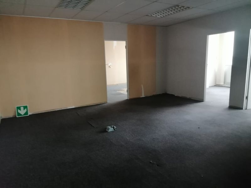 1000 SQUARE METERS COMMERCIAL BUSINESS PROPERTY FOR RENTAL - Photo 9