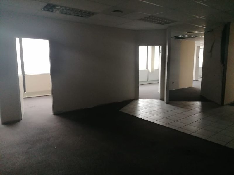 1000 SQUARE METERS COMMERCIAL BUSINESS PROPERTY FOR RENTAL - Photo 8