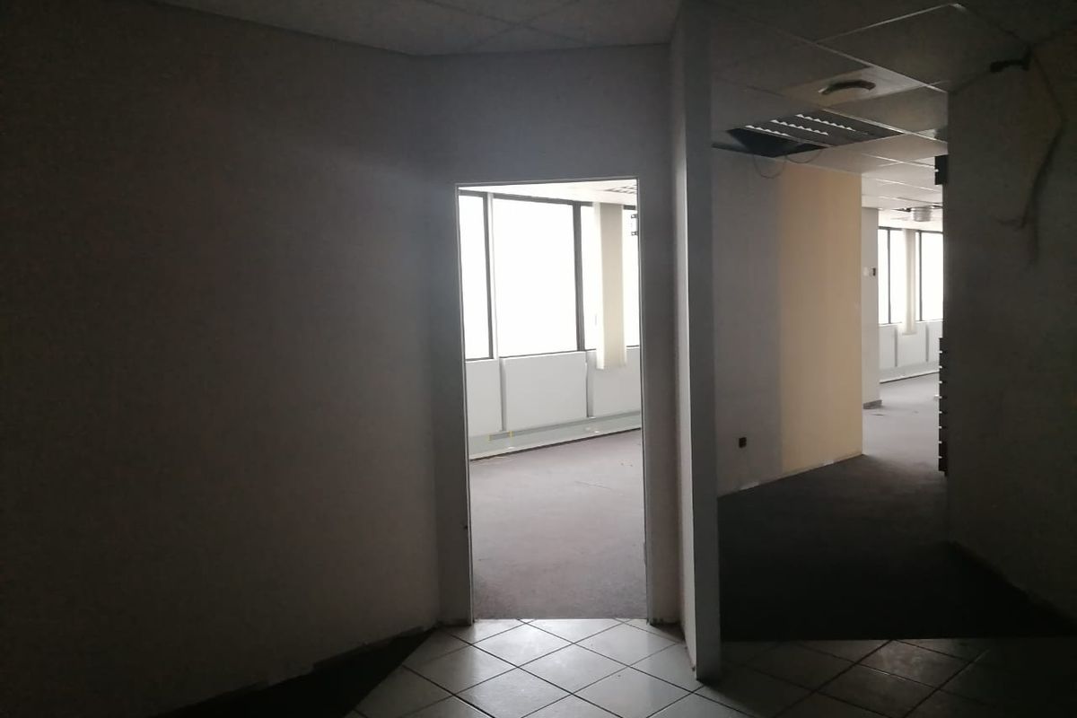 1000 SQUARE METERS COMMERCIAL BUSINESS PROPERTY FOR RENTAL - Photo 4