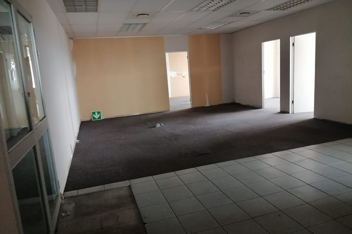 1000 SQUARE METERS COMMERCIAL BUSINESS PROPERTY FOR RENTAL - Photo 5