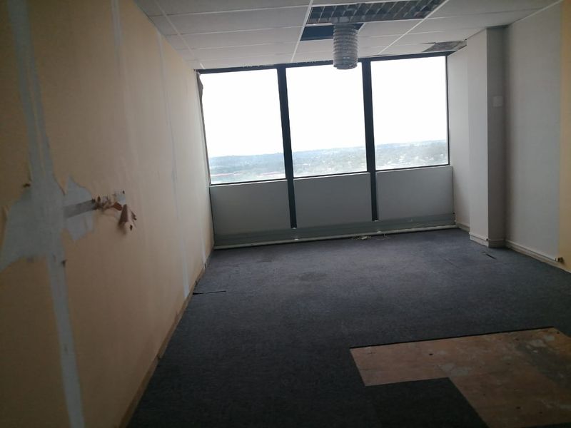 1000 SQUARE METERS COMMERCIAL BUSINESS PROPERTY FOR RENTAL - Photo 4