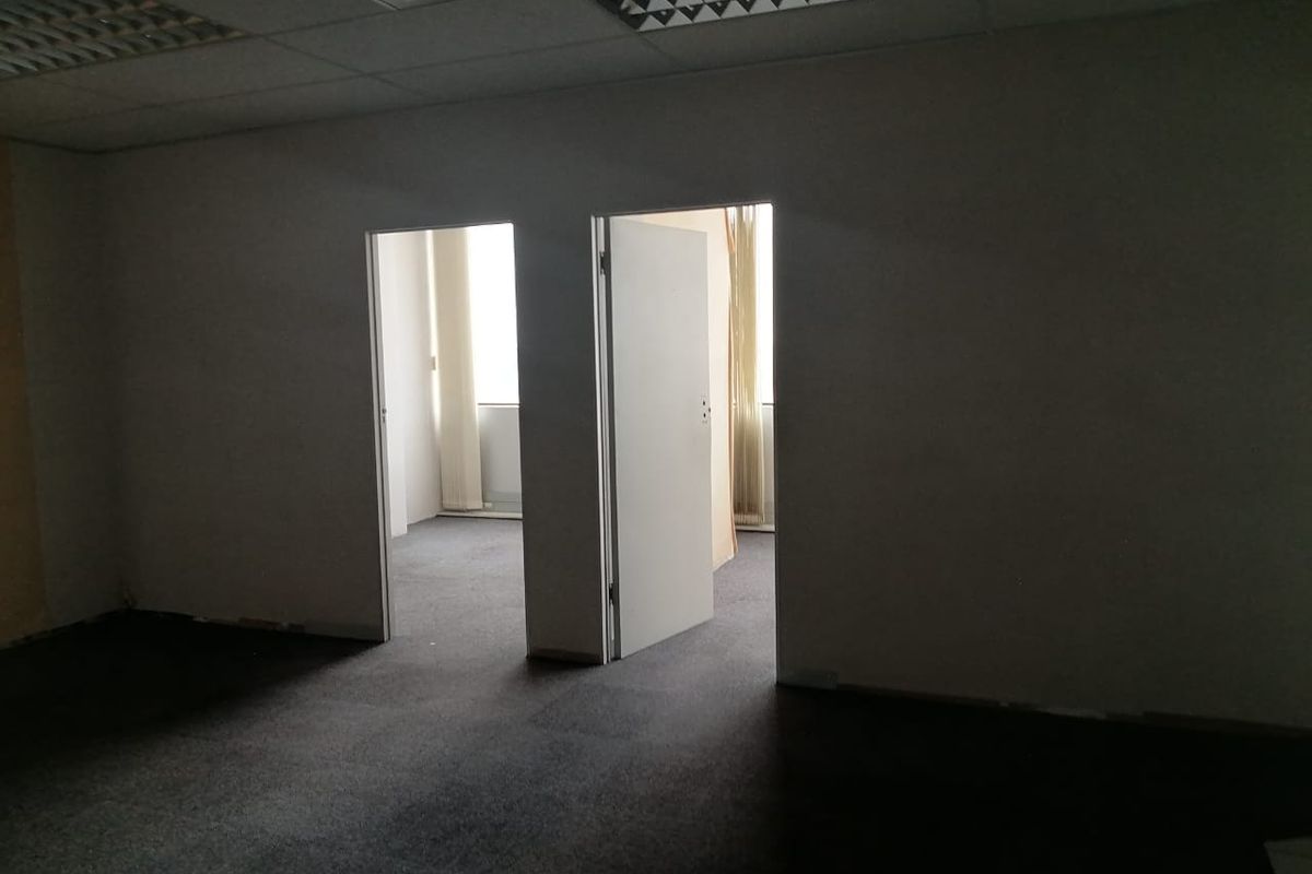 1000 SQUARE METERS COMMERCIAL BUSINESS PROPERTY FOR RENTAL - Photo 2