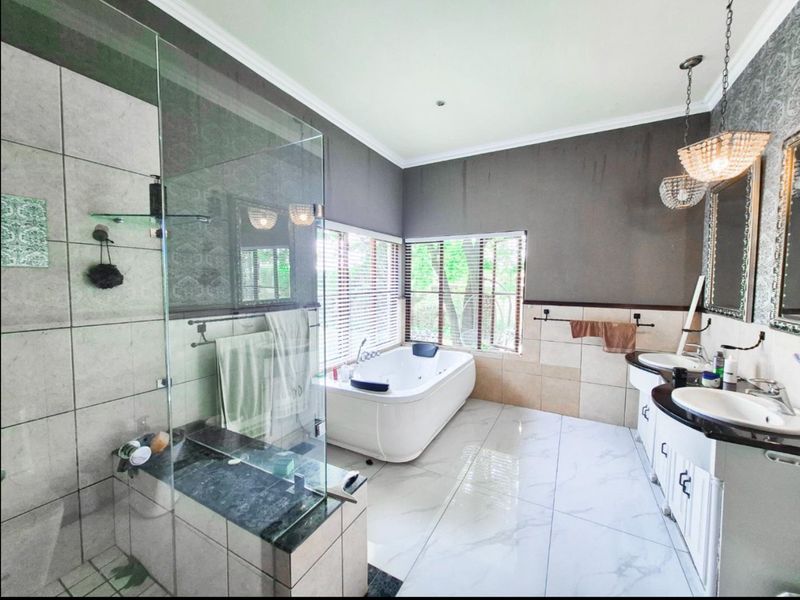 4 Bed House in Waterford Estates for Sale - Photo 9