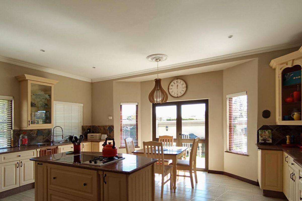 4 Bed House in Waterford Estates for Sale - Photo 2