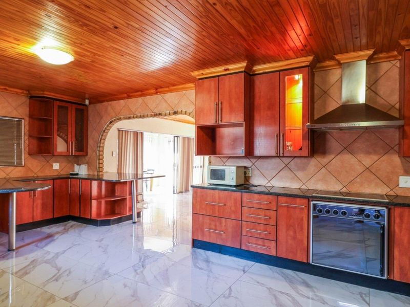 3 Bedroom House in Princess AH - Photo 9