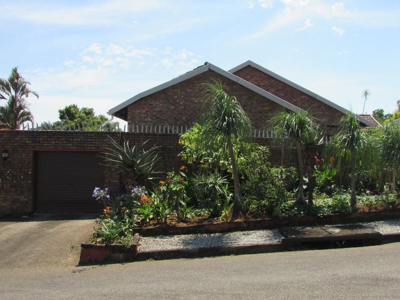 Ideal Lock-Up-and-Go Home with Pool  - Photo 6