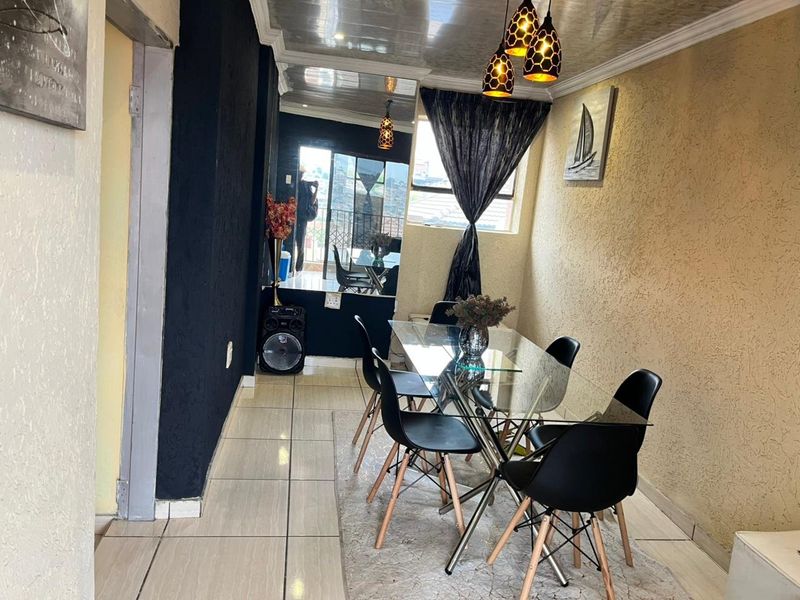 Income-Generating Extended Home – Move-In Ready - Photo 2