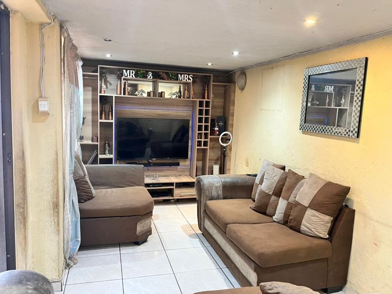 Income-Generating Extended Home – Move-In Ready - Photo 7