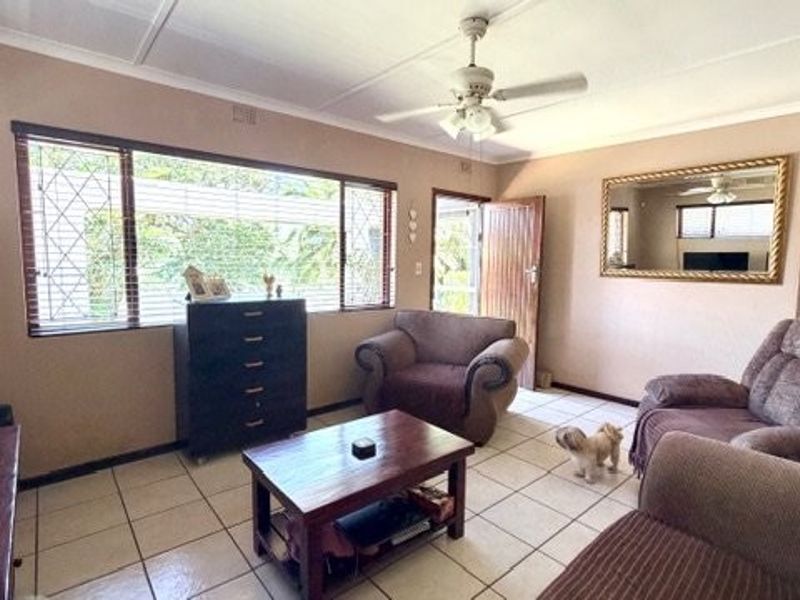 Charming Family Home With Privacy And Plenty Of Outdoor Space - Photo 7