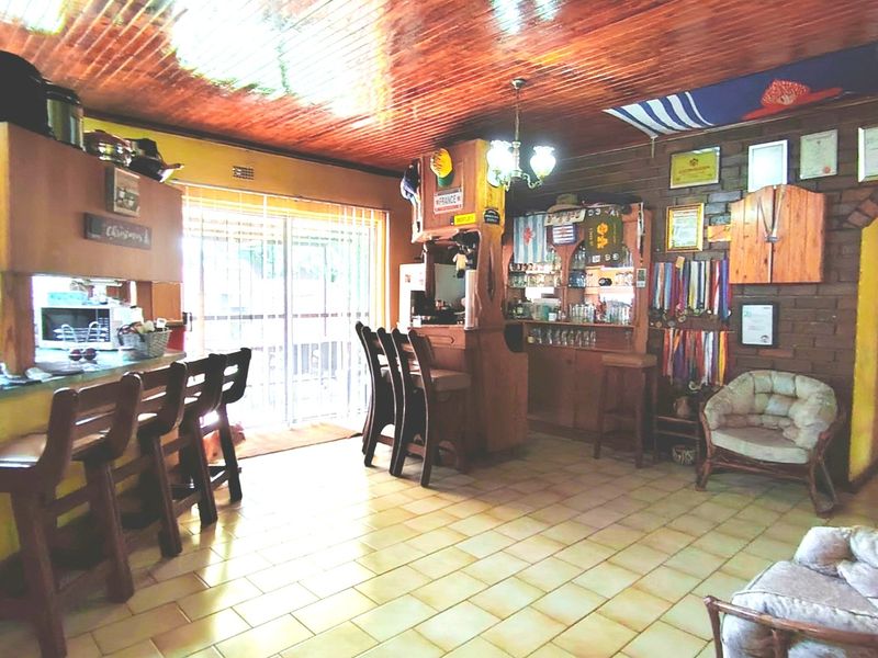 3 Bedroom Family Home for Sale in Vanderbijlpark SW2 - Photo 10