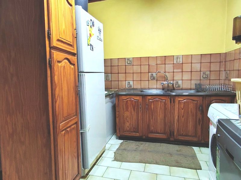 3 Bedroom Family Home for Sale in Vanderbijlpark SW2 - Photo 7