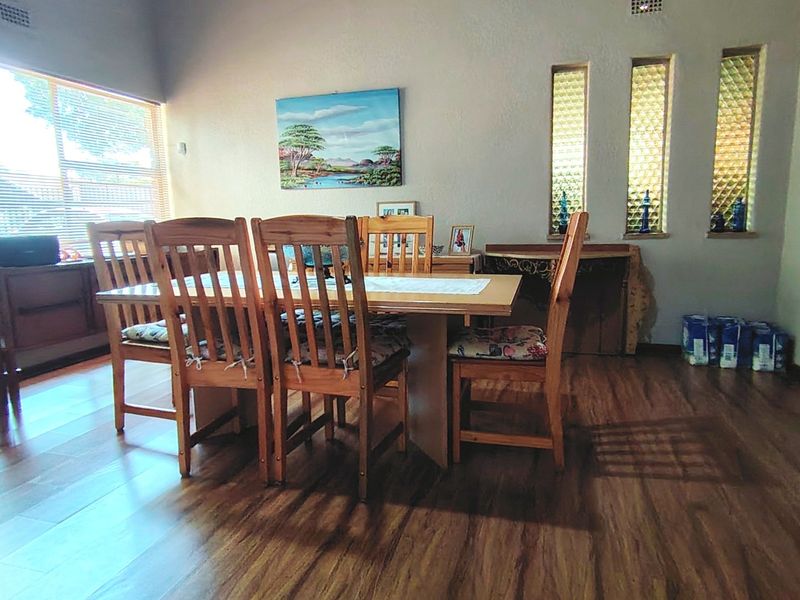 3 Bedroom Family Home for Sale in Vanderbijlpark SW2 - Photo 2