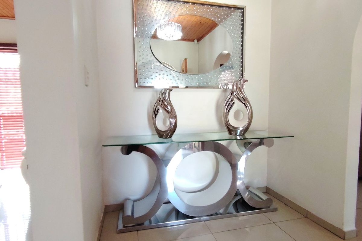 3 Bedroom Family Home for Sale in SE3 - Photo 5