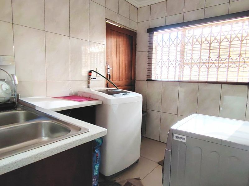 3 Bedroom Family Home for Sale in SE3 - Photo 10