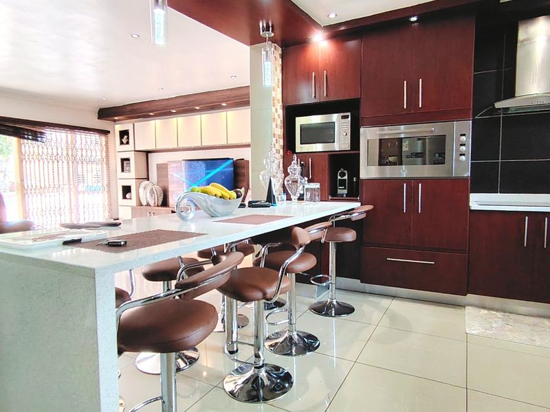 3 Bedroom Family Home for Sale in SE3 - Photo 9