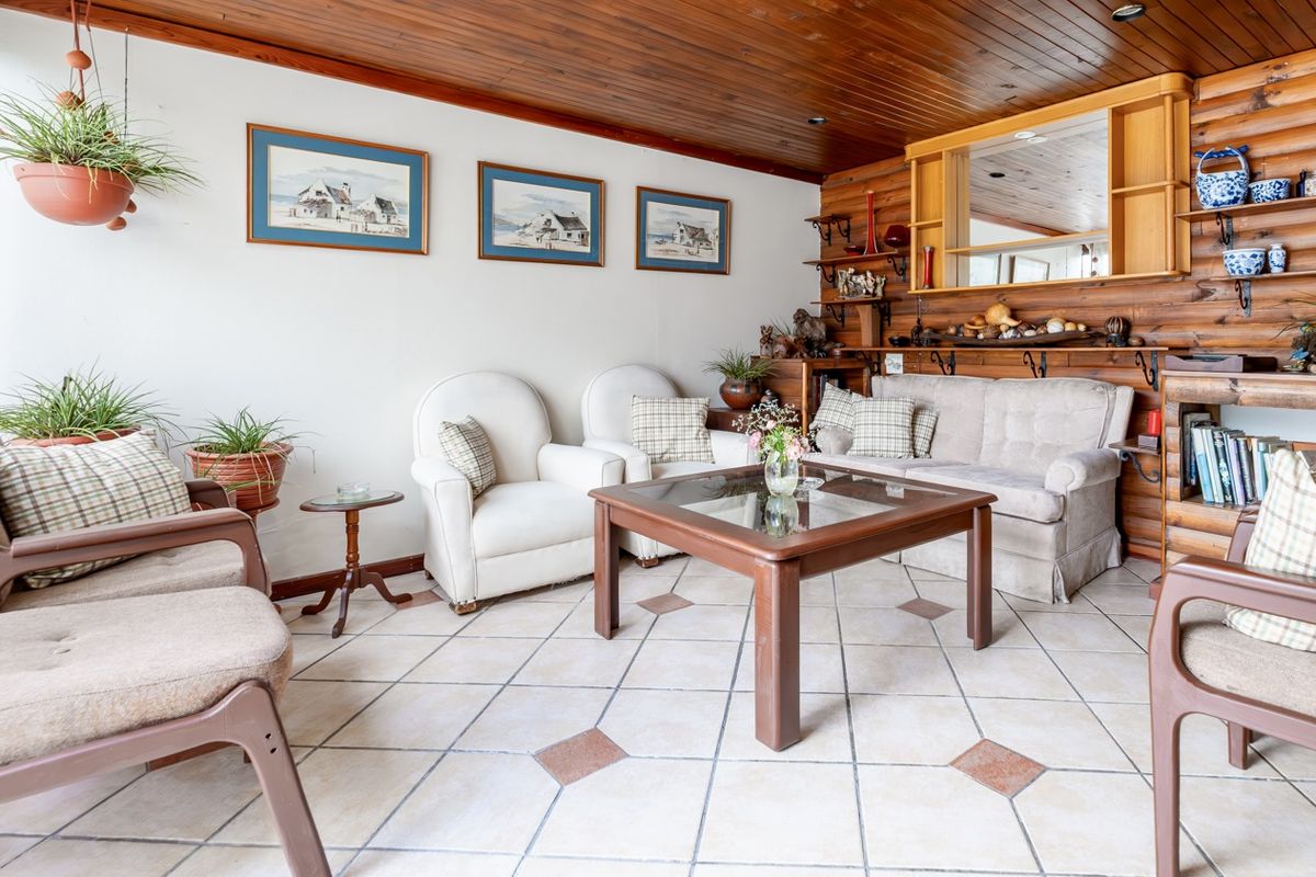 EASY LOCK UP AND GO IN KING GEORGE PARK - Photo 5