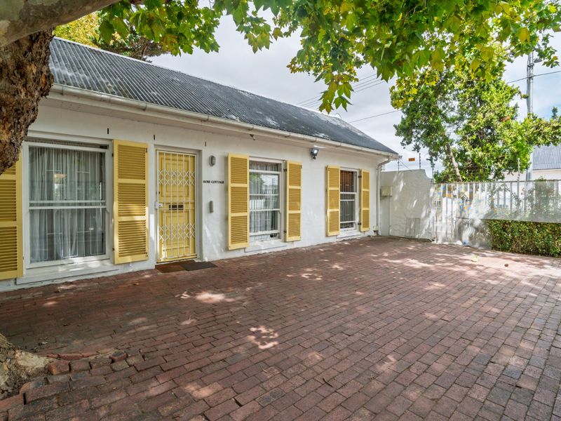 Comfortable Upper Wynberg Living | 3 Beds, Open-Plan - Photo 3