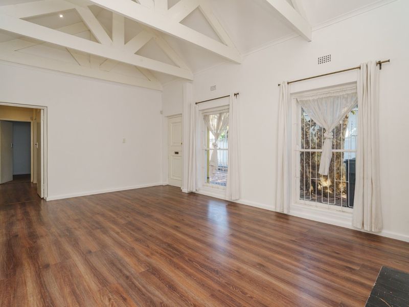 Comfortable Upper Wynberg Living | 3 Beds, Open-Plan - Photo 5