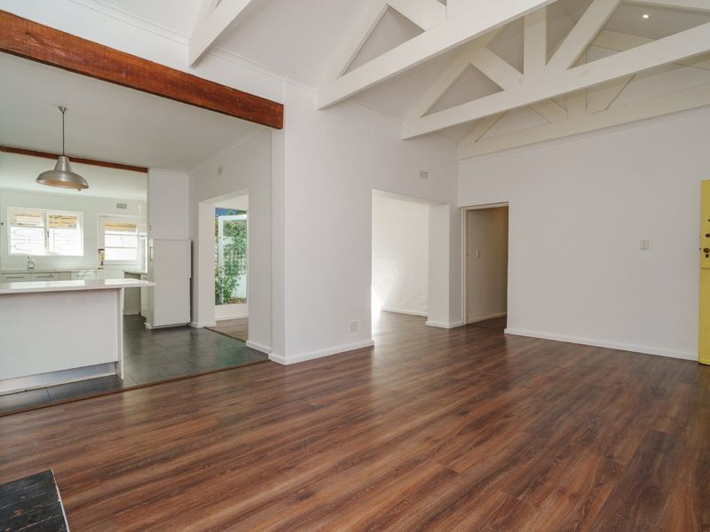 Comfortable Upper Wynberg Living | 3 Beds, Open-Plan - Photo 4
