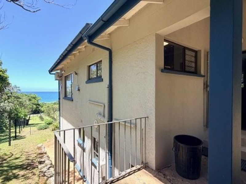 Prime Beachfront Opportunity – Three Expansive Homes in Glenmore - Steps from the Shore - Photo 4