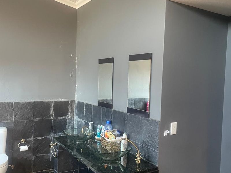 4 Bedroom House For Sale in Melodie - Photo 8