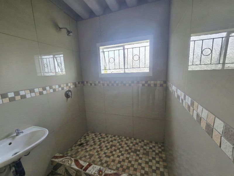 Duplex to Rent in Glenhills, Stanger - Photo 5