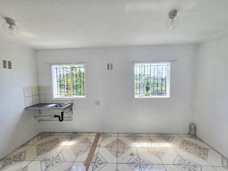 Duplex to Rent in Glenhills, Stanger - Photo 3