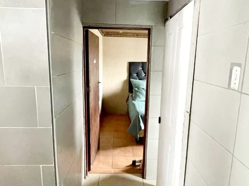 2 Bedroom House for Sale in Mdantsane - Photo 9