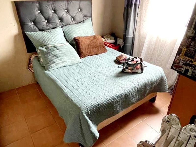 2 Bedroom House for Sale in Mdantsane - Photo 8