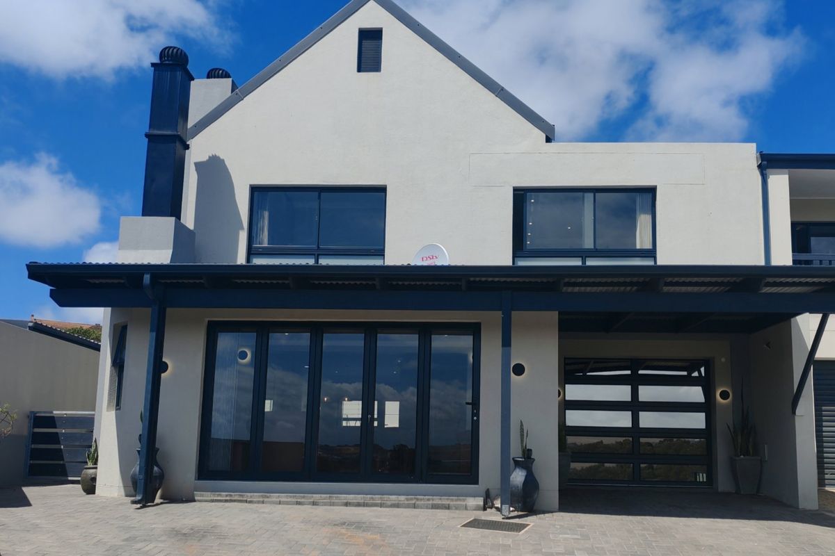 Stylish Hartenbos Duplex Near River and Ocean - Photo 2