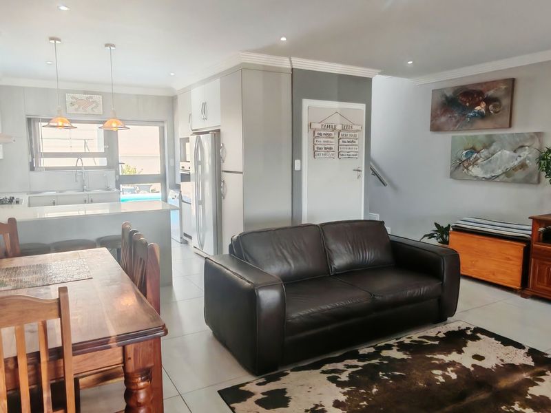 Stylish Hartenbos Duplex Near River and Ocean - Photo 8