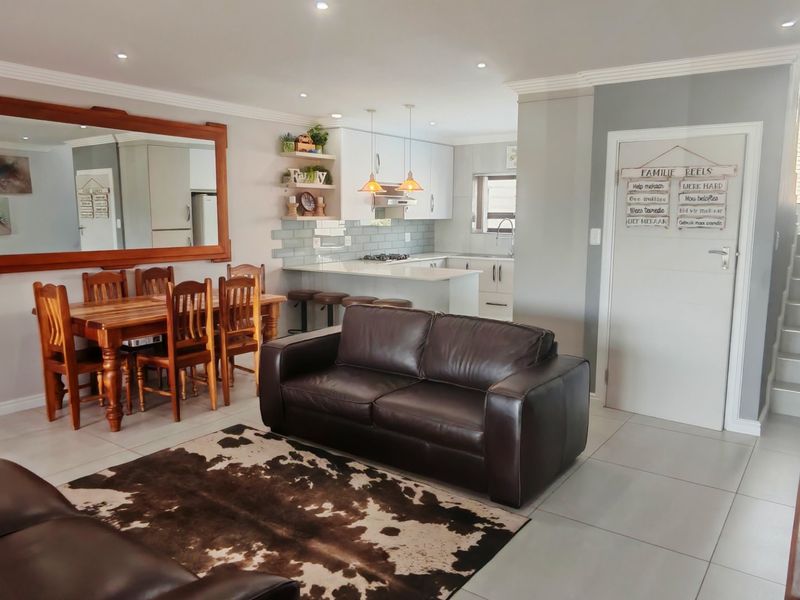 Stylish Hartenbos Duplex Near River and Ocean - Photo 7