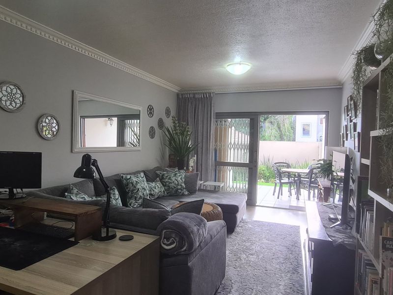 2 bed ground floor apartment for sale in Morningside, Sandton - Photo 7