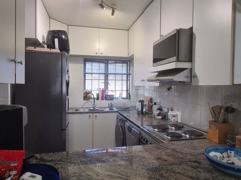2 bed ground floor apartment for sale in Morningside, Sandton - Photo 5